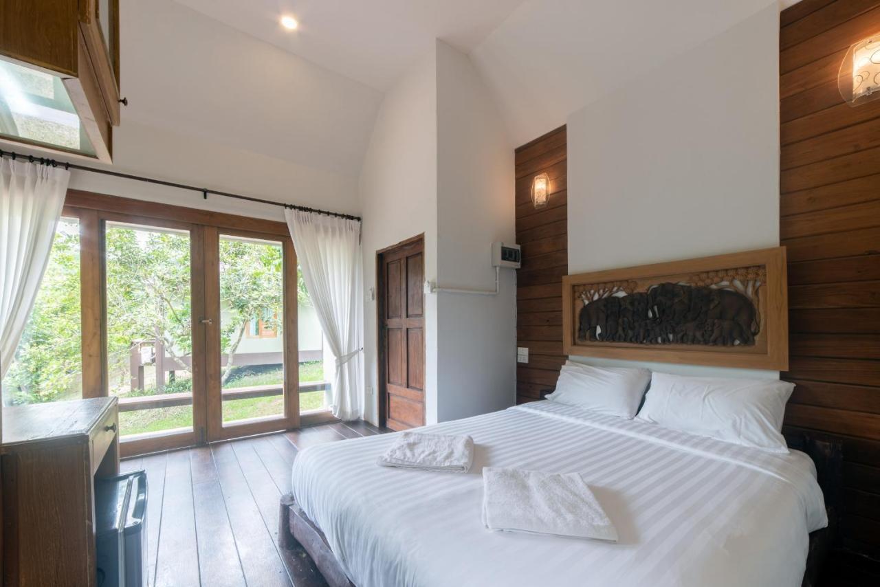 Tawan Riverside Mae Wang Экстерьер фото