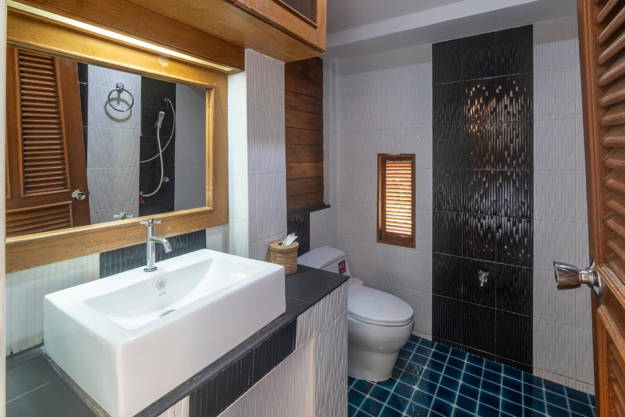 Tawan Riverside Mae Wang Экстерьер фото